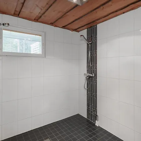 Woodland Snow House Hosted By Hygge Host 罗瓦涅米